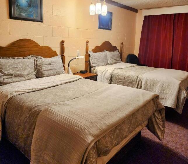 Cedar Villa Motel