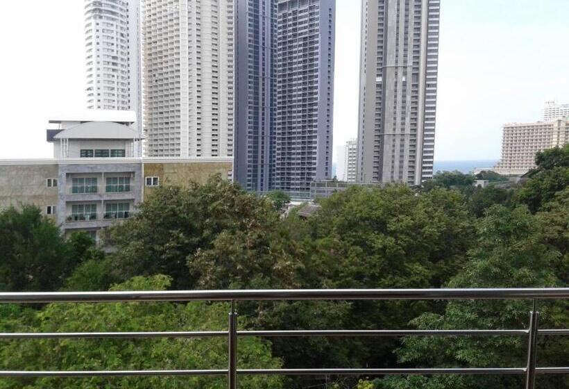 Отель Apartments Sea View Wongamat Privacy Condo