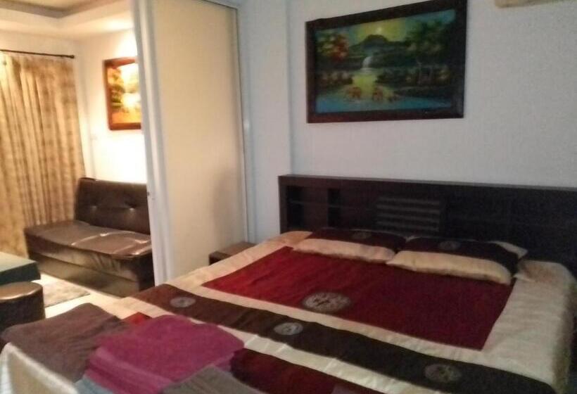 Отель Apartments Sea View Wongamat Privacy Condo