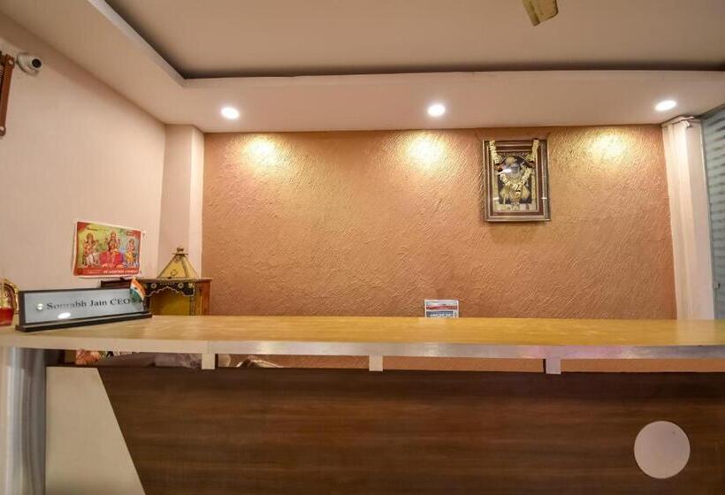 فندق Oyo Tulshi Residency