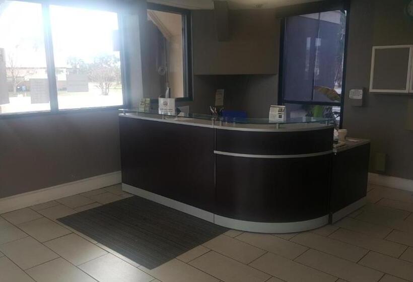 فندق Regency Inn & Suites