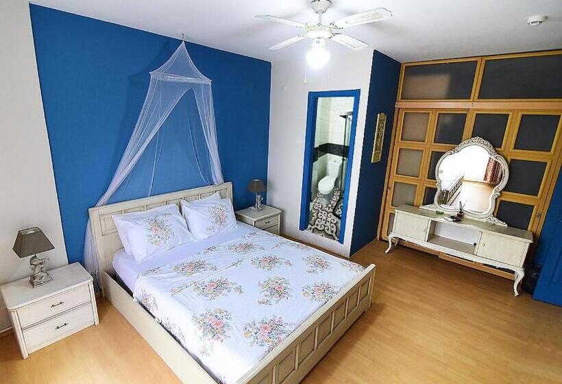 Kekik Alaçatı Otel Mayko