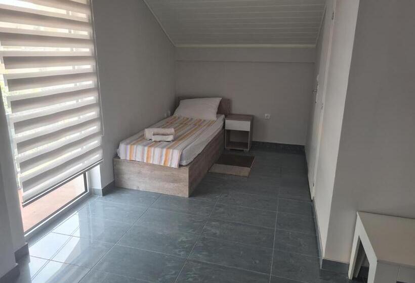 پانسیون Happy Stay