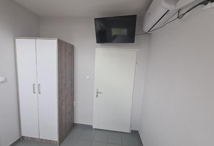 پانسیون Happy Stay