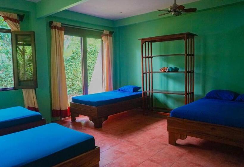 بنسيون Hospedaje El Bosquecito