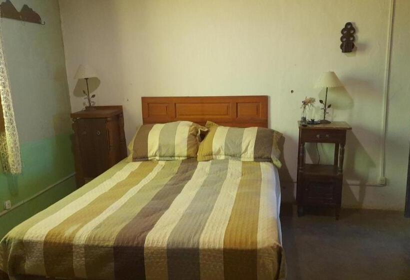 פנסיון Hostal Antigua Casa Criolla