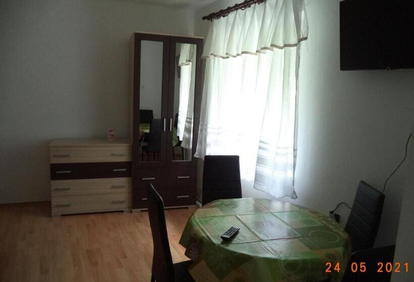 פנסיון Jázmin Vendégház Bogács