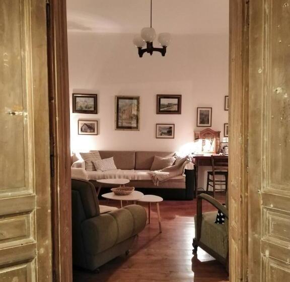 پانسیون šomin Lagum Vila