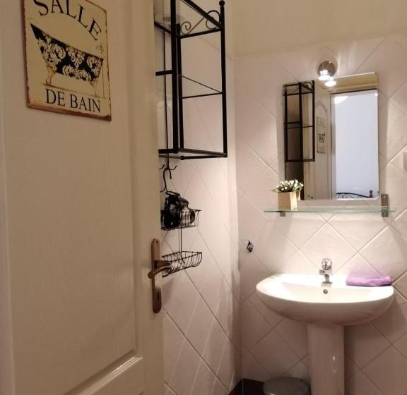 پانسیون šomin Lagum Vila