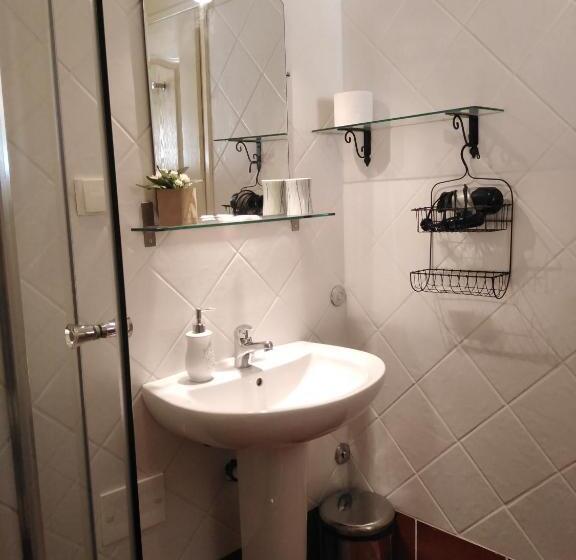 پانسیون šomin Lagum Vila