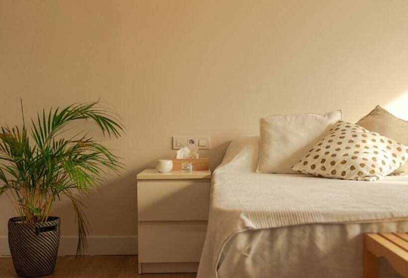펜션 Only Women Guest House   Villa De La Comunidad Internacional De La Mujer