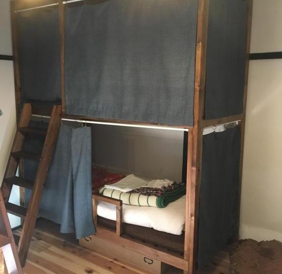 پانسیون Shikkuinoyado Tenjin