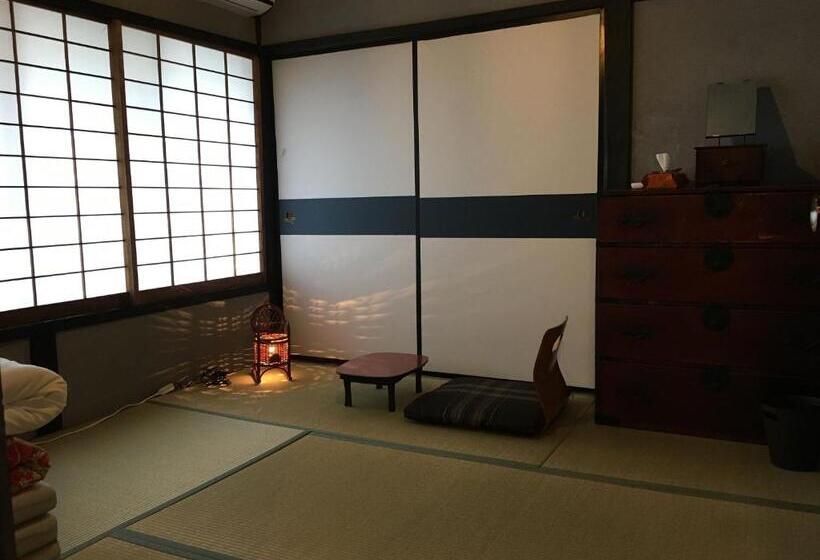 پانسیون Shikkuinoyado Tenjin