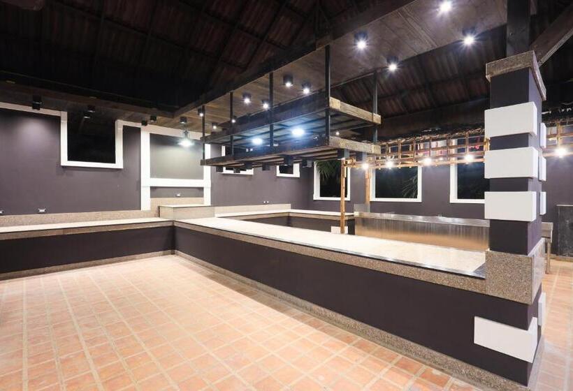 منتجع 3z Pool Villa And