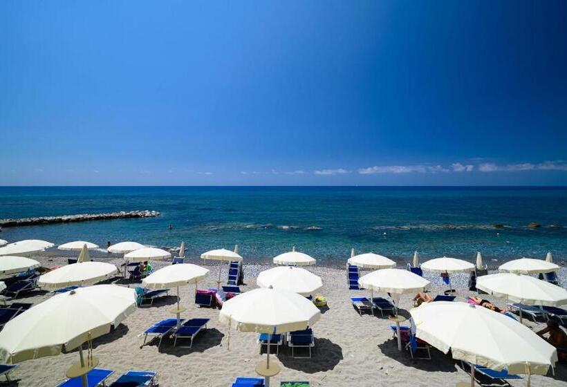 Villaggio Stella Del Sud & Resort