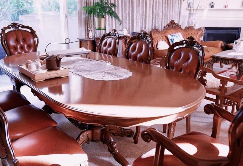 호스텔 6 Bdrs Villa With Pool & Tennis Court