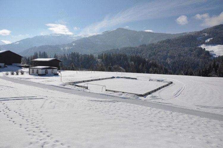 Общежитие Berghütte Burgweghof Jugendgästehaus