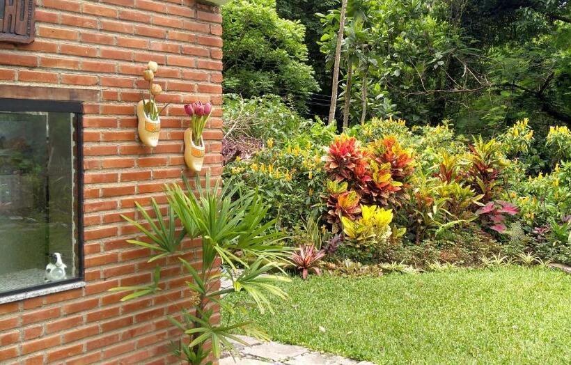 ユースホステル Pousada Do Holandes