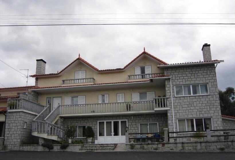 ユースホステル Residencial Mira Sol