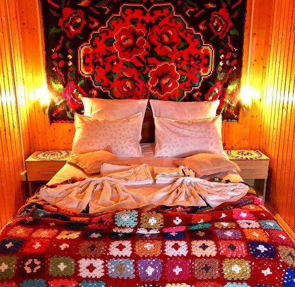 تختخواب و صبحانه Pensiunea Portas Resort