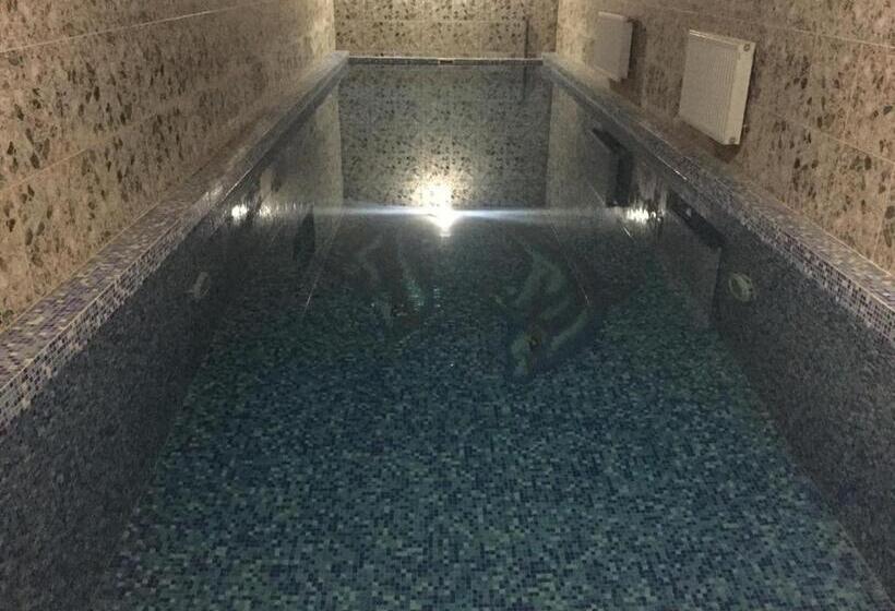 בית מלון כפרי At John S