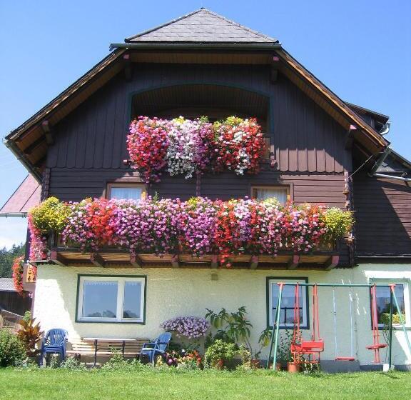 هتل Bauernhof Haim Schnepfleitner