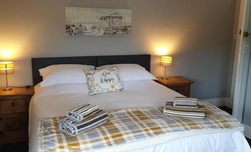 بنسيون Felpham Guest House   Self Catering