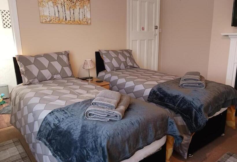 بنسيون Felpham Guest House   Self Catering