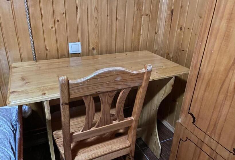 פנסיון Guest House Nad Tisou