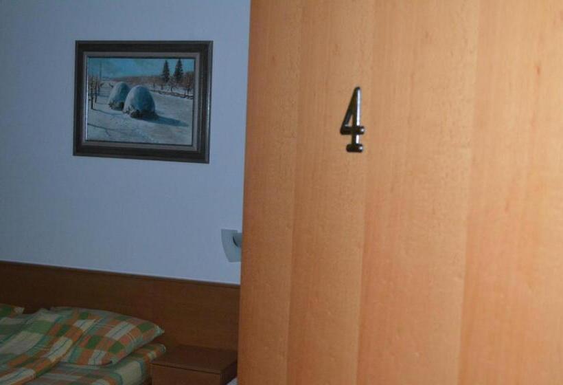 پانسیون Guest House Vila Horizont