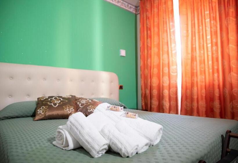 تختخواب و صبحانه Carlo Five