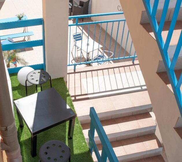 تختخواب و صبحانه Carlo Five