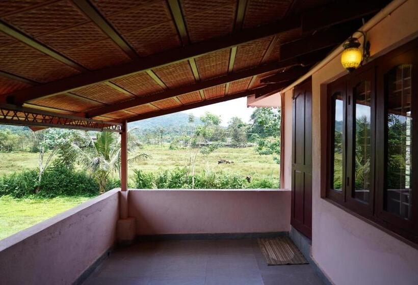 민박 Spring Fields Coorg Homestay