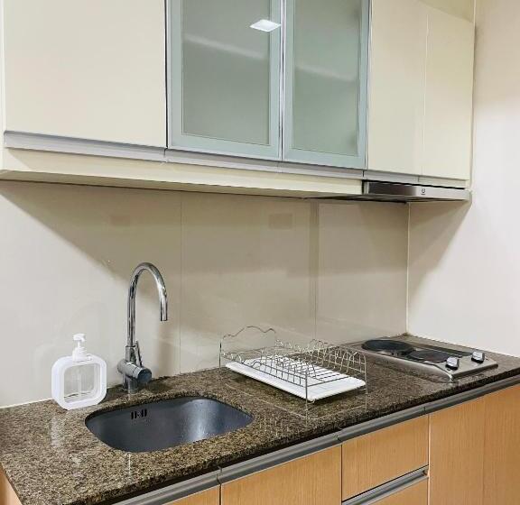 Casa Amari At 101 Newport   Near Naia Terminals