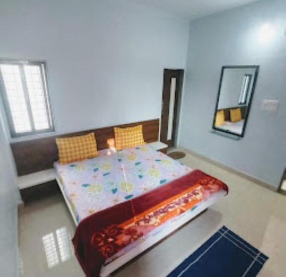 酒店 Adiraj Palace And Lodging, Shani Shingnapur