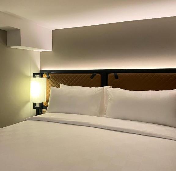 هتل Posto Dormire Sudirman