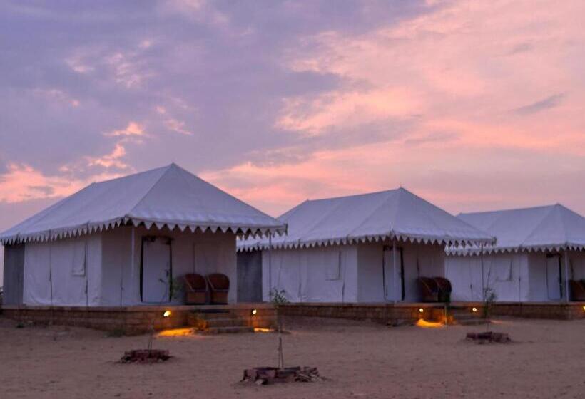 호텔 Royal Exotic Luxury Desert Camp