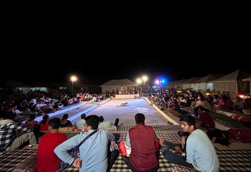 호텔 Royal Exotic Luxury Desert Camp