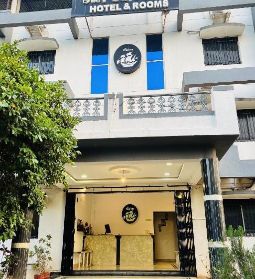 酒店 The Pearl Inn