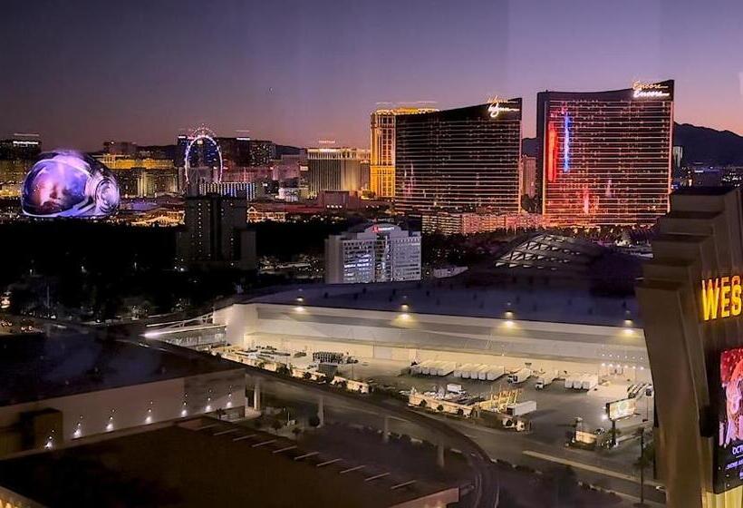 هتل Westgate Las Vegas Resort & Casino Located In The Heart Of Las Vegas Nevada 5minutes Walk To Las Veg