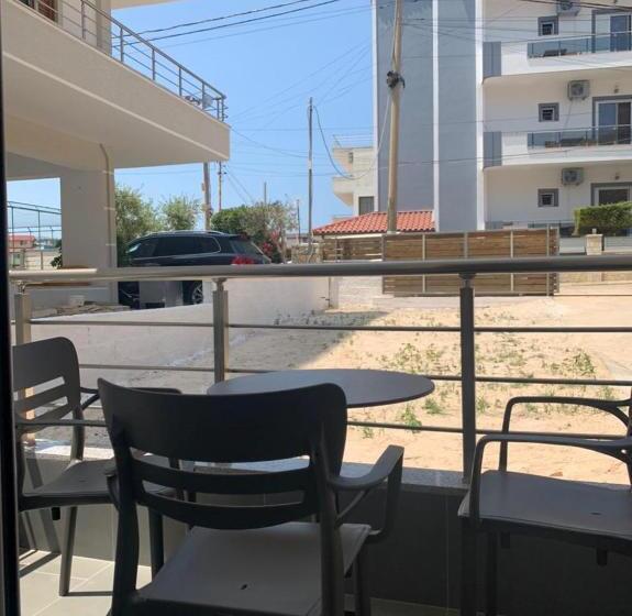 پانسیون Emi S Villa