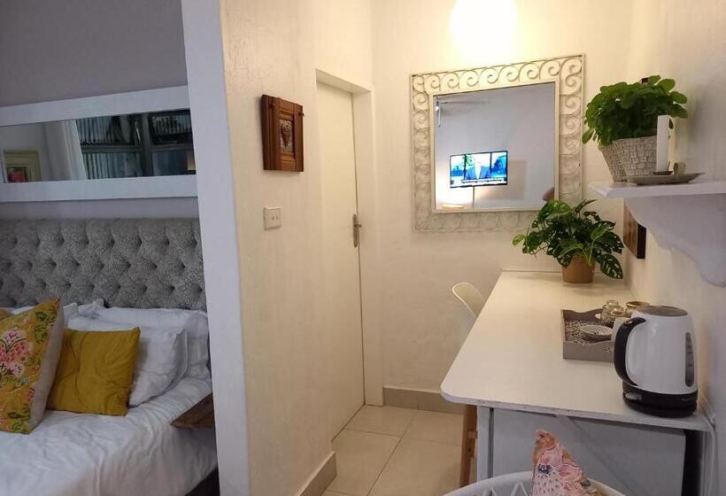 Пансион Royal Palm Suite, Villa Roc Guesthouse, Salt Rock Ballito, Solar Power