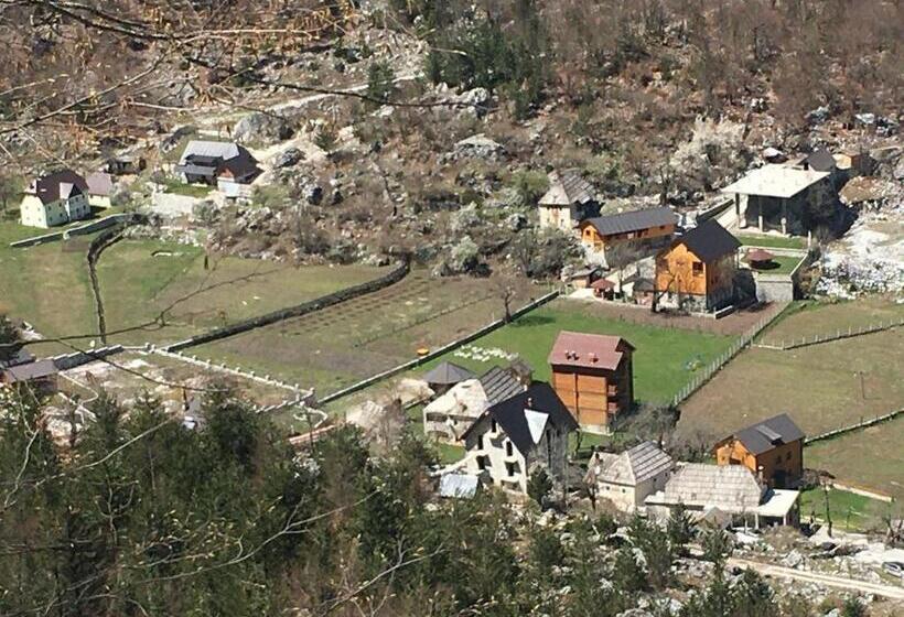 پانسیون Stonehouse Villa