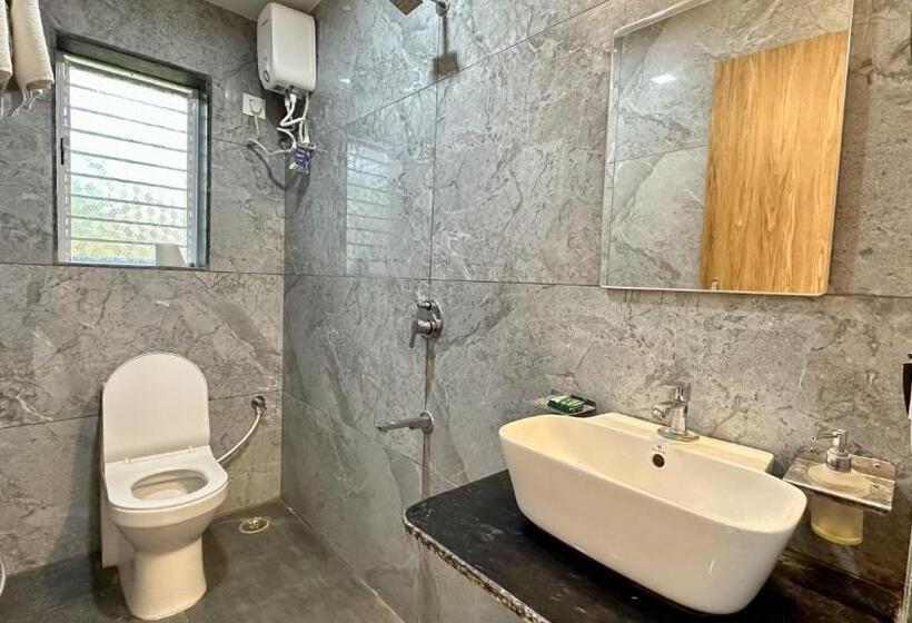 منتجع Iris Villa   Nagaon Beach