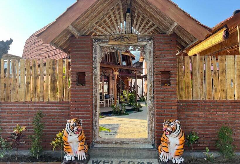 리조트 Melasti Mountain Villa, Amed Bali   Agung Room 1