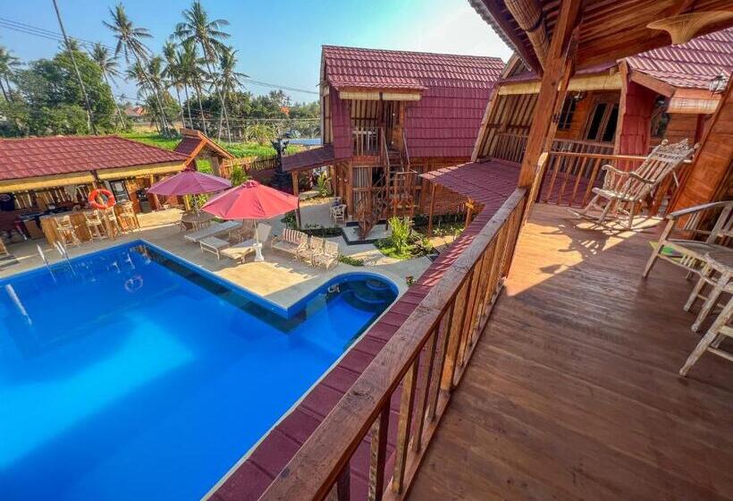 리조트 Melasti Mountain Villa, Amed Bali   Agung Room 3