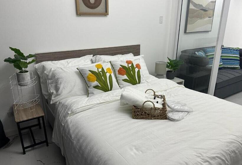 Azure Urban Resort   City View 1br   Ps4, Billiards, Netflix, Karaoke