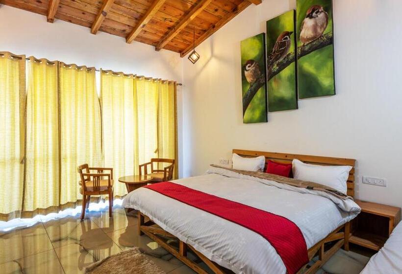Shree Parijat Resort At Mukteshwar Hill Station With Himalayan View