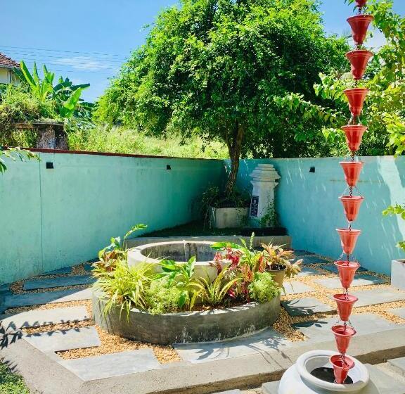 ホテル Coastal Dreams