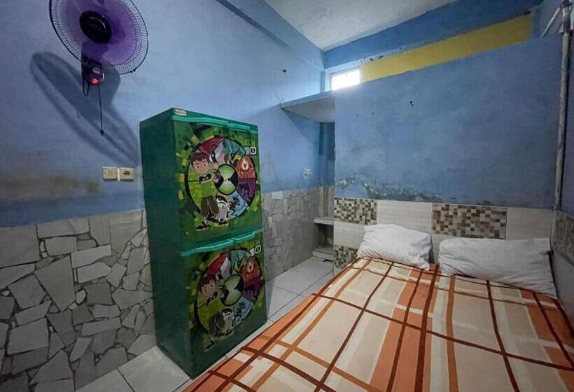 فندق Spot On 93555 Triple N Homestay